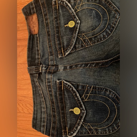 True Religion - Picture 6 of 7